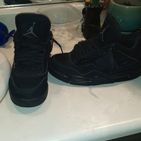 Jordan 4 black cat retro. Size 8 mens - Picture 1 of 4